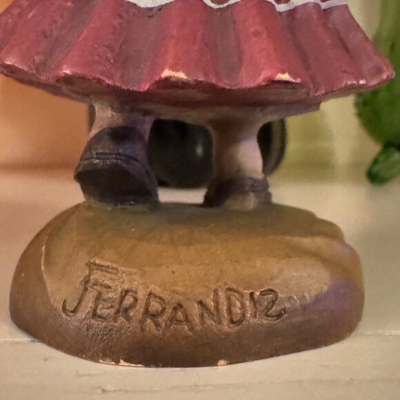 VTG ANRI TINY SOUNDS Wood Carved Girl Playing Triangle by Ferrandiz Italy - Picture 4 of 9